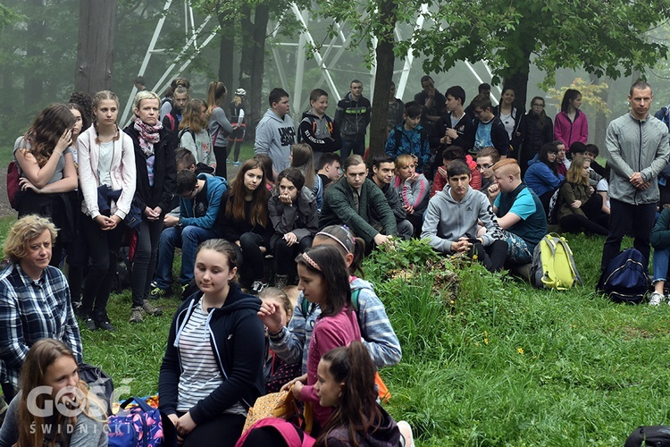 XIV Pielgrzymka Wałbrzyskiej Młodzieży na Chełmiec