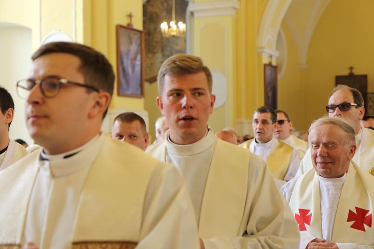 Święcenia diakonatu
