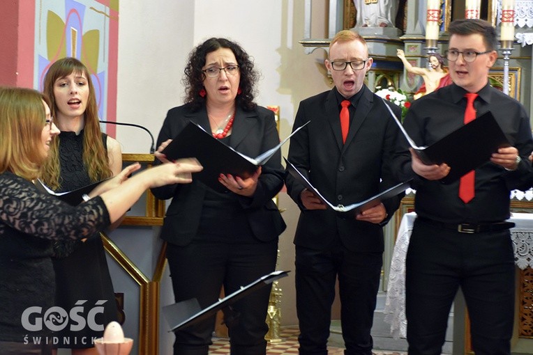 X Przegląd Chórów Amatorskich w Olesznej