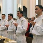 Święcenia kapłańskie w katowickiej katedrze cz.1