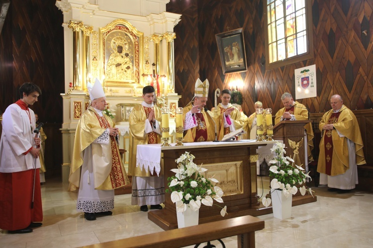 Poświęcenie kościoła i ołtarza w Żabnicy