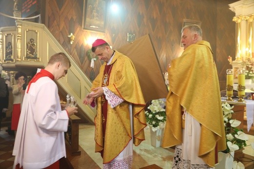 Poświęcenie kościoła i ołtarza w Żabnicy