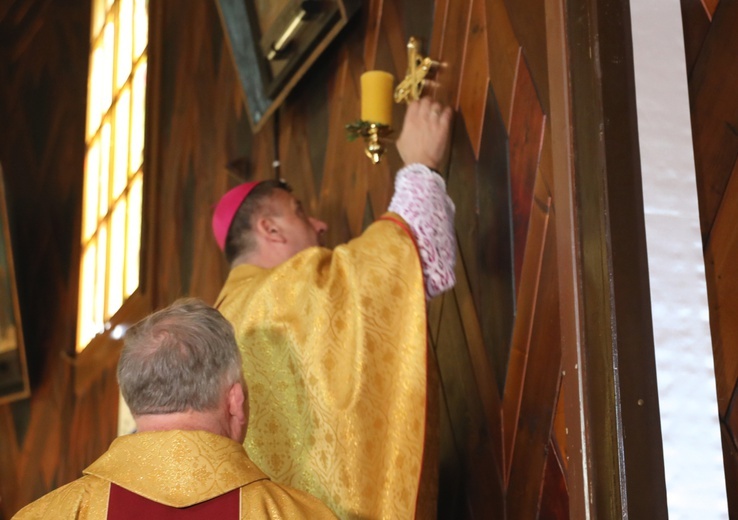 Poświęcenie kościoła i ołtarza w Żabnicy