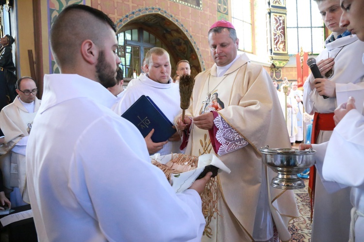 Pielgrzymka DSM do Chorzelowa