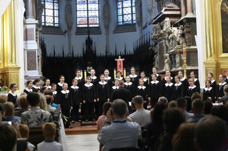 Puellae Orantees ze Schola Cantorum