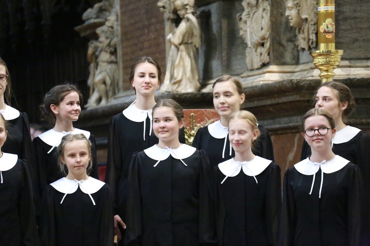 Puellae Orantees ze Schola Cantorum