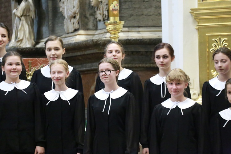 Puellae Orantees ze Schola Cantorum