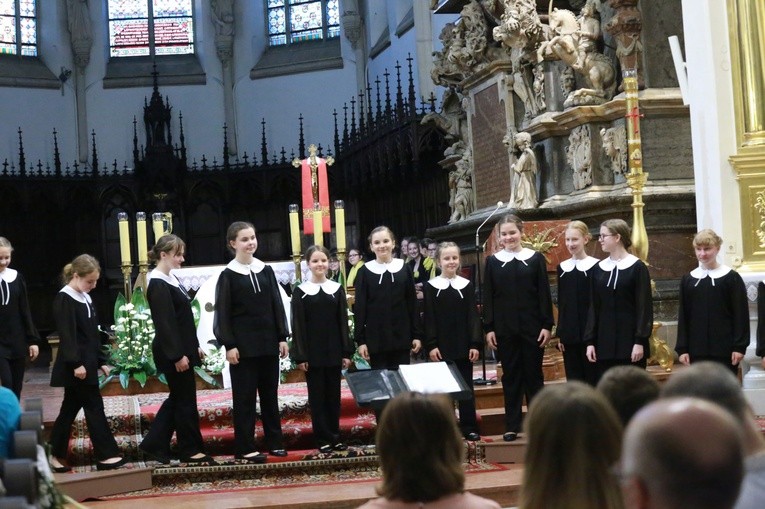 Puellae Orantees ze Schola Cantorum
