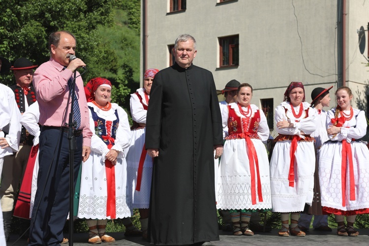 Festyn na 100-lecie parafii w Żabnicy