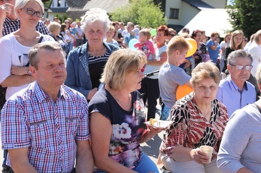 Festyn na 100-lecie parafii w Żabnicy