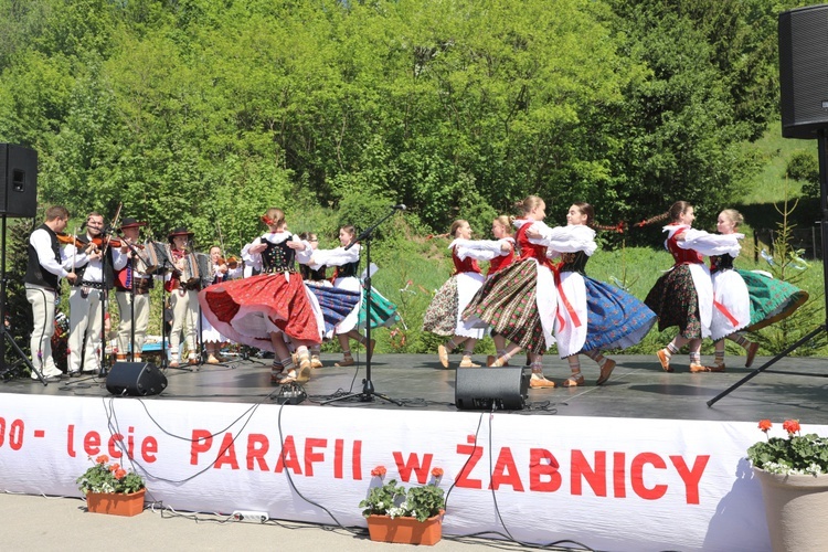 Festyn na 100-lecie parafii w Żabnicy