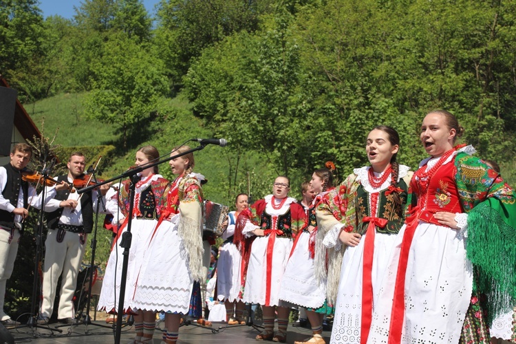 Festyn na 100-lecie parafii w Żabnicy