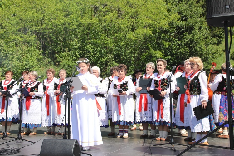 Festyn na 100-lecie parafii w Żabnicy