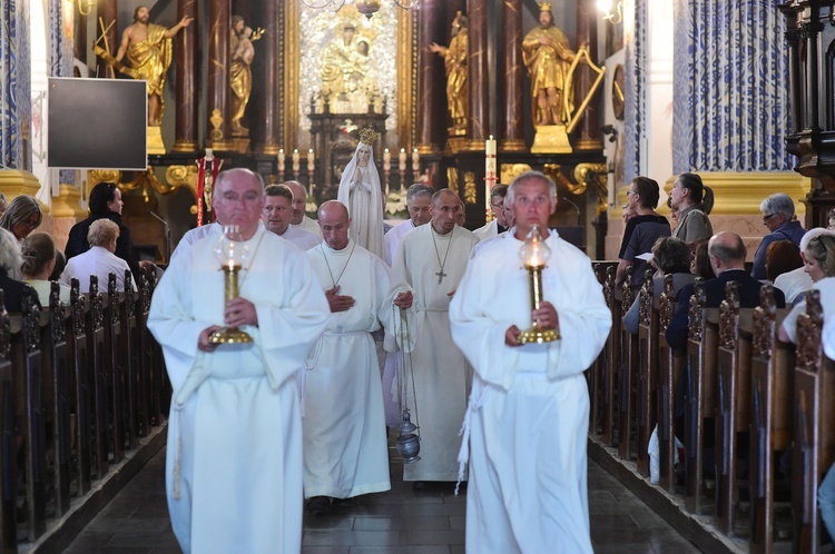 Nabożeństwo Fatimskie w Świętej Lipce