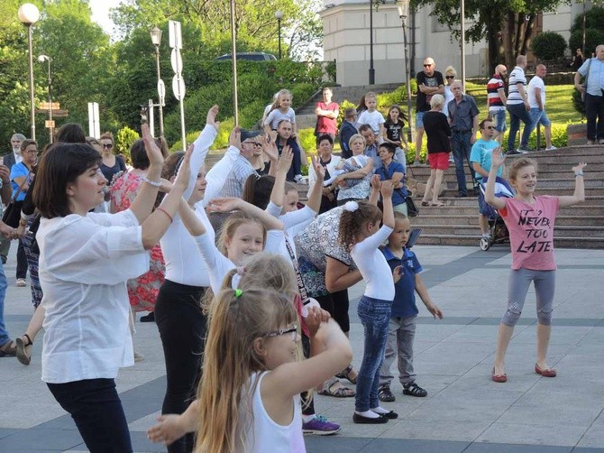 "Cała Polska tańczy dla JP2" - Bielsko-Biała 2018