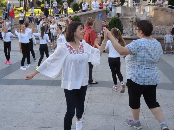 "Cała Polska tańczy dla JP2" - Bielsko-Biała 2018