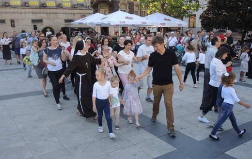 "Cała Polska tańczy dla JP2" - Bielsko-Biała 2018