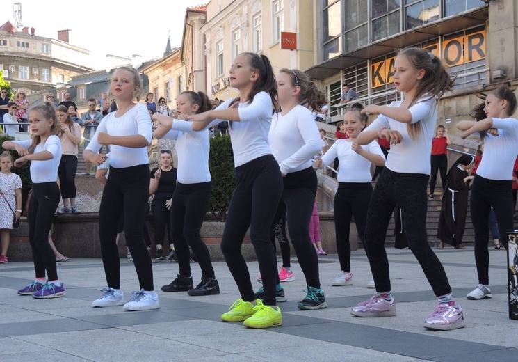 "Cała Polska tańczy dla JP2" - Bielsko-Biała 2018