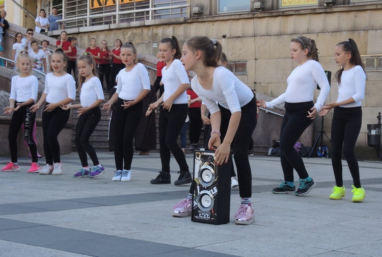 "Cała Polska tańczy dla JP2" - Bielsko-Biała 2018