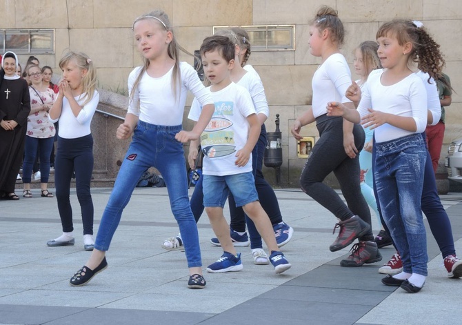 "Cała Polska tańczy dla JP2" - Bielsko-Biała 2018