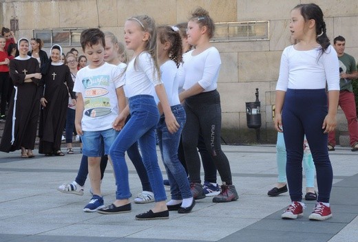 "Cała Polska tańczy dla JP2" - Bielsko-Biała 2018