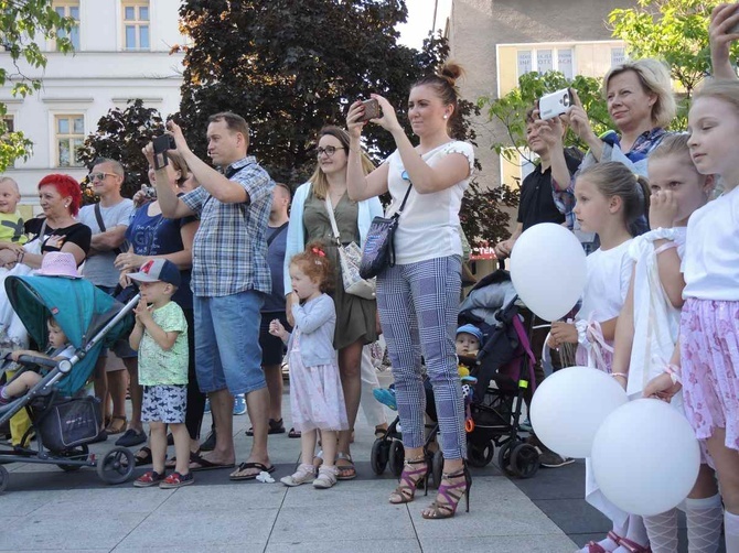 "Cała Polska tańczy dla JP2" - Bielsko-Biała 2018