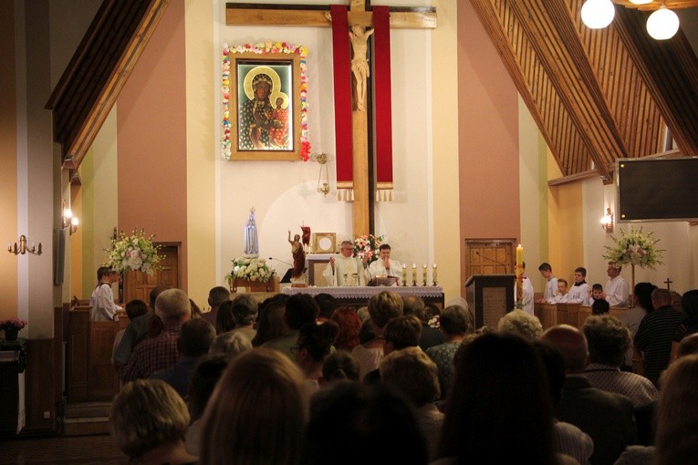 Nabożeństwo fatimskie w Bobrownikach
