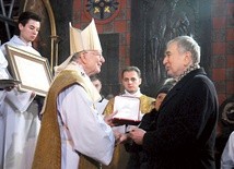 19 marca inż. Zięba odebrał z rąk abp. Marka Jędraszewskiego medal Pro Ecclesia et Pontifice – wysokie odznaczenie Stolicy Apostolskiej, przyznawane przez papieża osobom szczególnie zaangażowanym w pracę  na rzecz Kościoła.