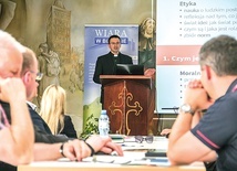▼	Cykl konferencji odbywa się w 21 miastach w Polsce. 