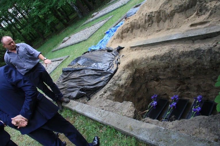 Pochówek szczątków żołnierzy radzieckich