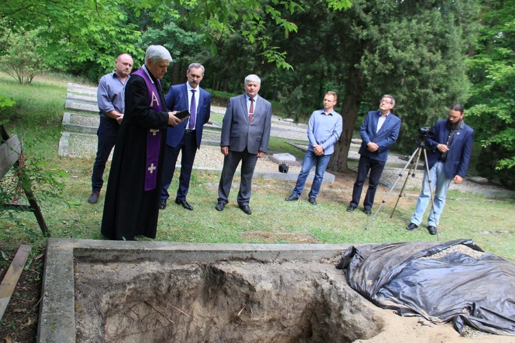 Pochówek szczątków żołnierzy radzieckich