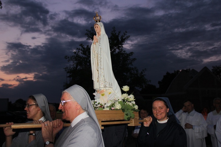 Nabożeństwo fatimskie w Skierniewicach