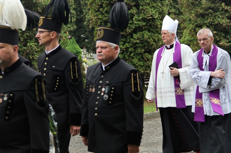 Pogrzeb górnika z "Zofiówki"