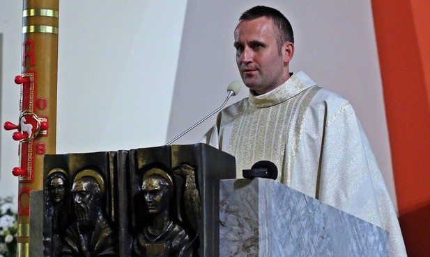 Wzbudzać Bożą kontrowersję