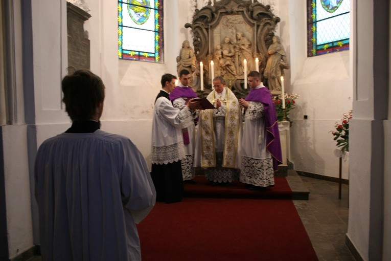 Wigilia Zesłania Ducha Świętego tradycyjnie