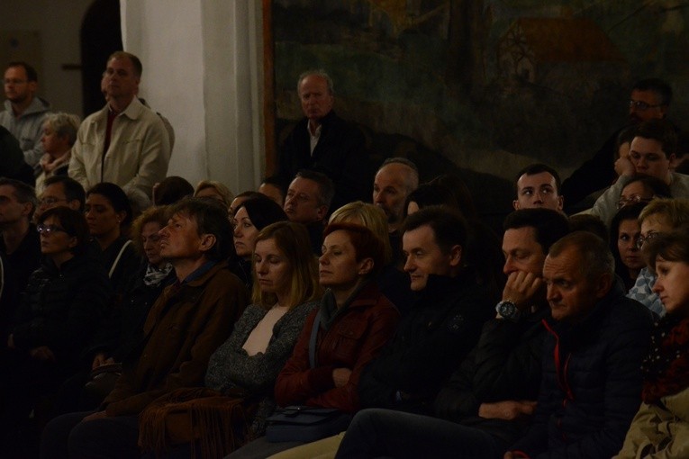 Msza św. w noc Zesłania Ducha Świętego