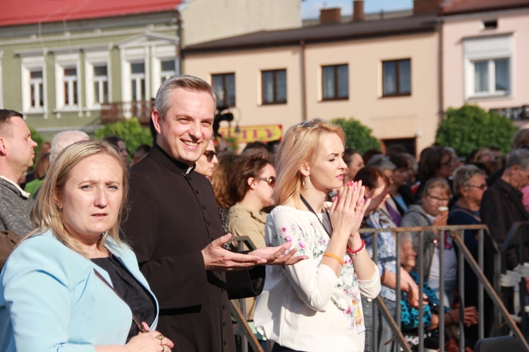 Pięćdziesiątnica w Skierniewicach