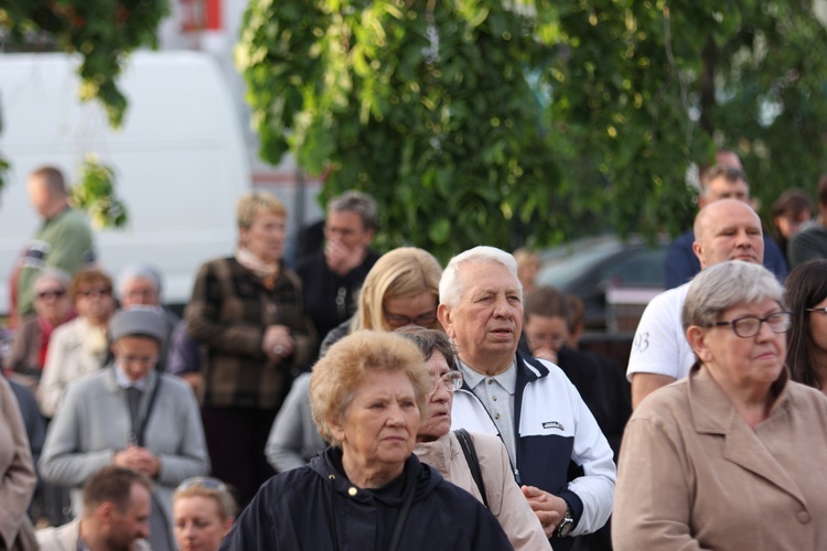 Pięćdziesiątnica w Skierniewicach