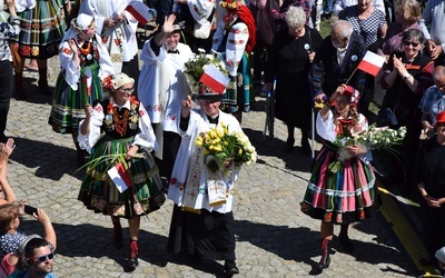 Wejście pielgrzymki z Łowicza na Jasną Górę - cz. 1