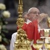 Papież Franciszek podczas Mszy w Bazylice św. Piotra w uroczystość Zesłania Ducha Świętego