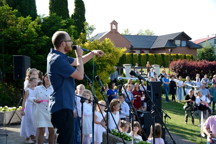 Dziecięcy Koncert Uwielbienia