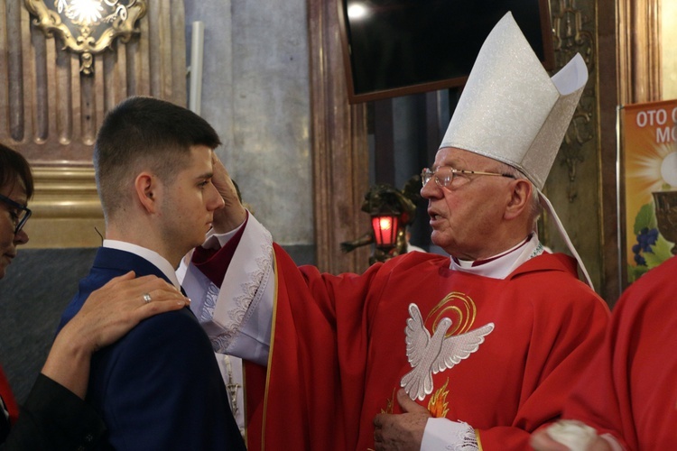 Bierzmowanie w Zesłanie Ducha Świętego