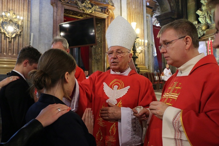 Bierzmowanie w Zesłanie Ducha Świętego