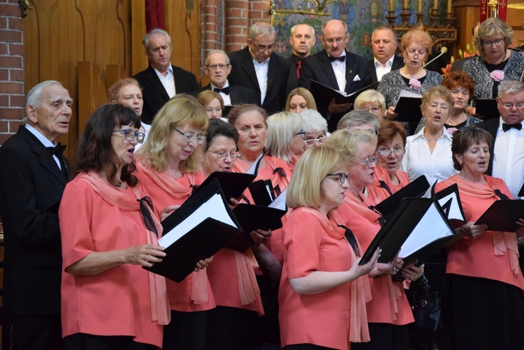 Koncert pieśni maryjnych