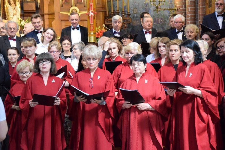 Koncert pieśni maryjnych