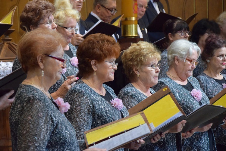 Koncert pieśni maryjnych