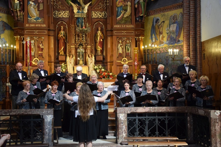 Koncert pieśni maryjnych