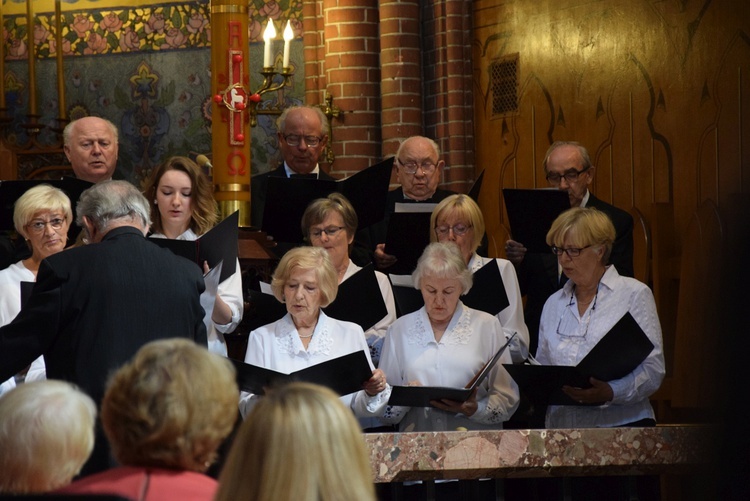 Koncert pieśni maryjnych