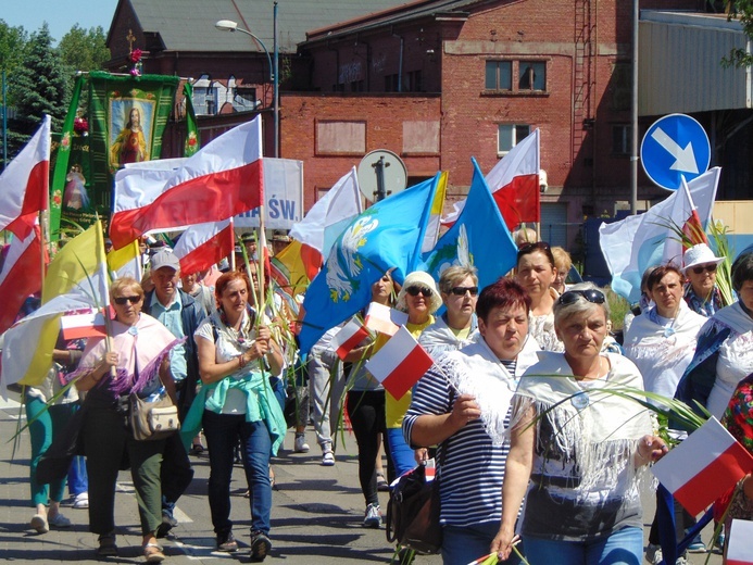 Wejście pielgrzymki z Łowicza na Jasną Górę - cz. 2