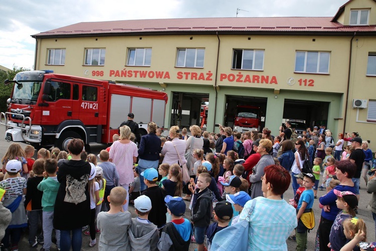 Pokazy działania strażaków 